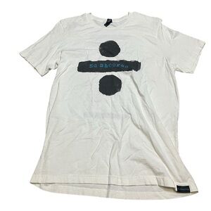 ED SHEERAN “Divide Tour 2017” Licensed Concert T-Shirt Large Tour Stops